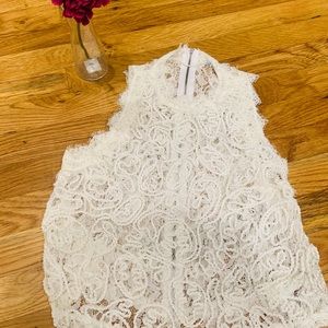 Lace embroidery cropped top